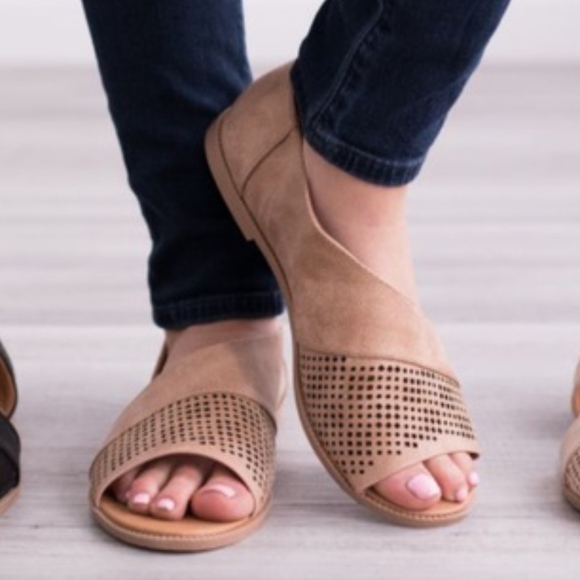 Shoes - MARGOT Slip-on Flats